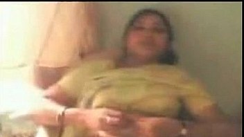 Desi aunty sucking me for my birthday