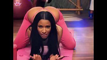 NICKI MINAJ Best Sexiest moments of performance