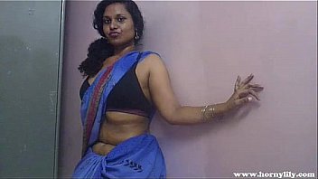 Indian Babe Lily Sex Big Fat Ass Masturbation