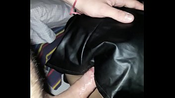 Leather mini skirt cogiendo esposa 2