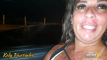 Mamada dentro do Carro Em Plena Rua Dogging com meus fãs completo no RED