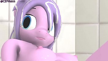 Relax in the shower Pony SEX