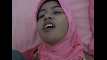 hijab amateur blowjob