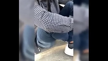 CHICA Latina le OFRECE DINERO a CHAVO por SEXO en PÚBLICO y Esto Pasó! (Video en YouTube)