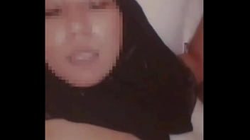 istri doyan ngelonte dirumah suami doyan cockold @istrinackal1