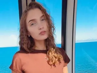 Watch AlbinaFichtner’s Cam Show Live