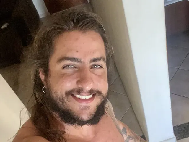 Watch AndreBittencourt’s Cam Show Live