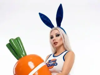 Watch BeataBeatrice’s Cam Show Live