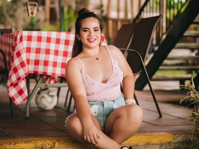 Watch BelindaHills’s Cam Show Live