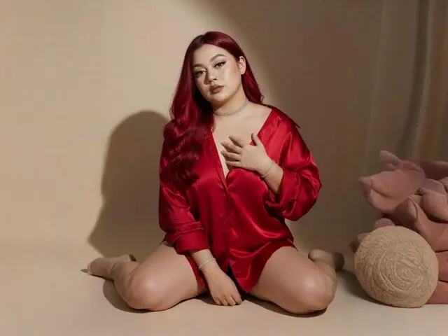 Watch CataleyaEmber’s Cam Show Live