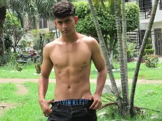 Watch DylanParker’s Cam Show Live