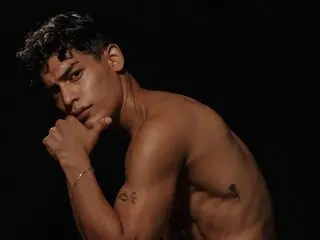 Watch EmilianoPaez’s Cam Show Live