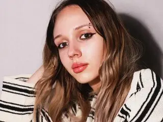 Watch EmmaGilmore’s Cam Show Live