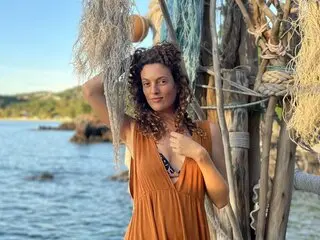 Watch EsmeraldaMali’s Cam Show Live