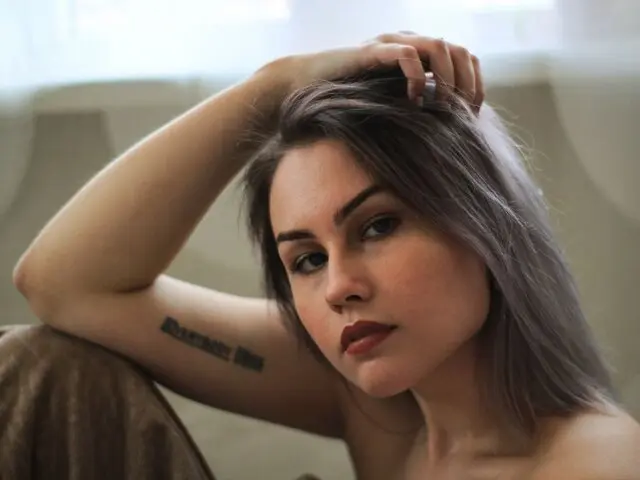 Watch FrozenSpace’s Cam Show Live