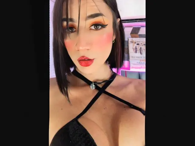 Watch GabrielaHollman’s Cam Show Live