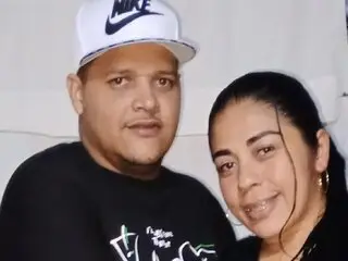 Watch GraceAndMarck’s Cam Show Live