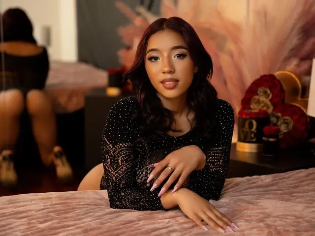 Watch IvannaBrooks’s Cam Show Live