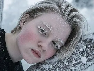 Watch KarenLili’s Cam Show Live