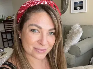 Watch KieraReines’s Cam Show Live