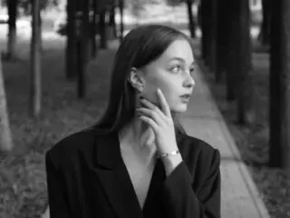 Watch LillianPerrys’s Cam Show Live