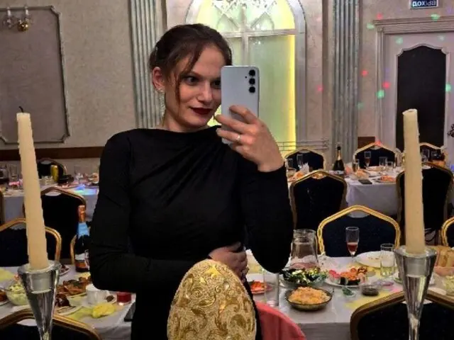 Watch LizbethBensley’s Cam Show Live