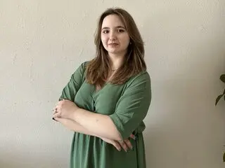 Watch LucilleMcBride’s Cam Show Live