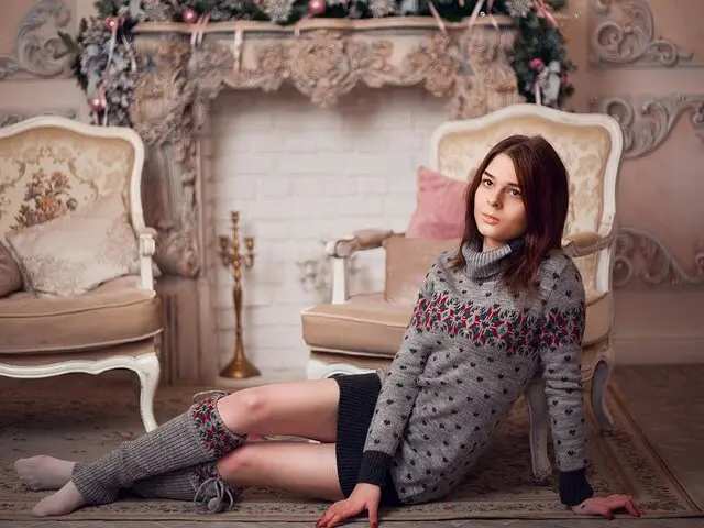 Watch MaryLaAmour’s Cam Show Live