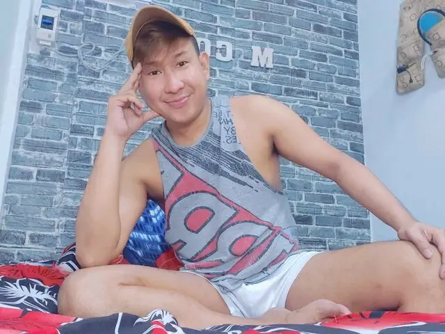 Watch MicoBino’s Cam Show Live