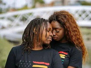 Watch MintahAndShaz’s Cam Show Live