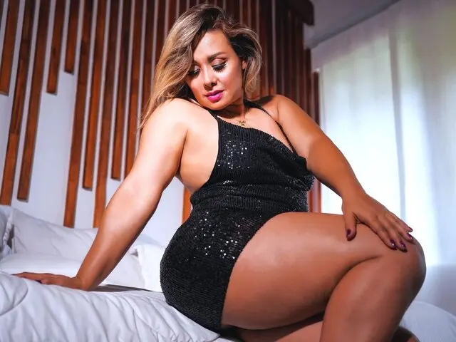 Watch MollyShimmer’s Cam Show Live