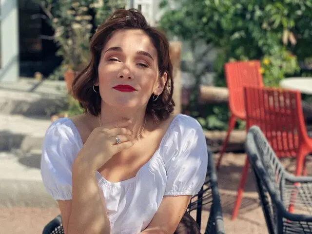 Watch MonicaLewisi’s Cam Show Live