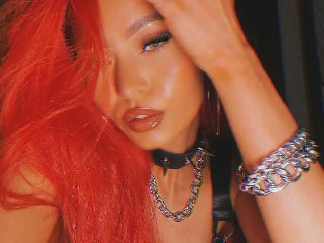 Watch MoniqueCruz’s Cam Show Live