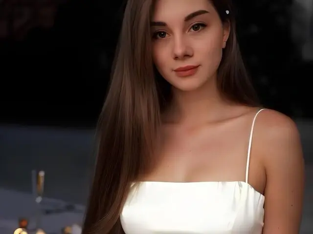 Watch NanaBlaze’s Cam Show Live