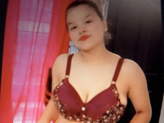 Watch NancyStella’s Cam Show Live