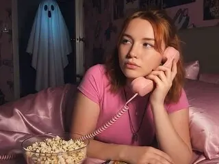 Watch PaigeHalliwell’s Cam Show Live