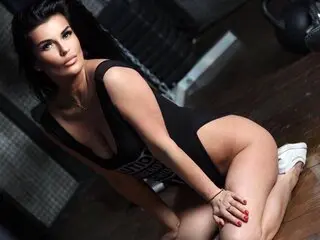 Watch RikaCoutts’s Cam Show Live