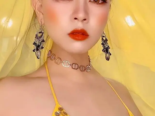 Watch ScarletNguyen’s Cam Show Live