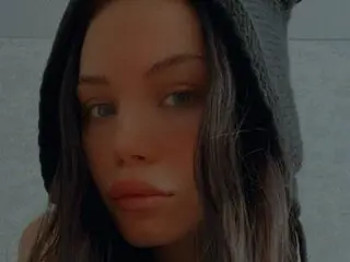 Watch SelemiaSun’s Cam Show Live