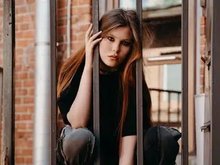 Watch SharolynHencken’s Cam Show Live