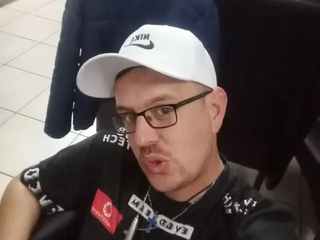 Watch SlowRex’s Cam Show Live