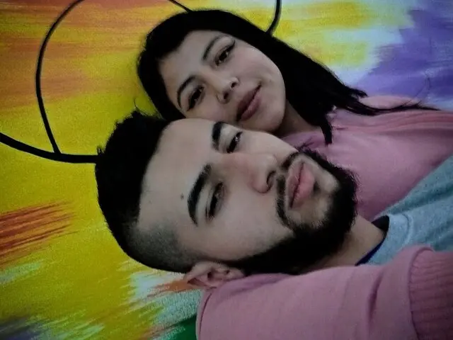 Watch SophieAndMax’s Cam Show Live