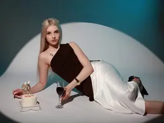 Watch TiffanyPeach’s Cam Show Live