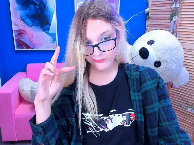 Watch VinceGarcia’s Cam Show Live