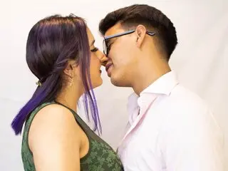 Watch ViolettandLevi’s Cam Show Live