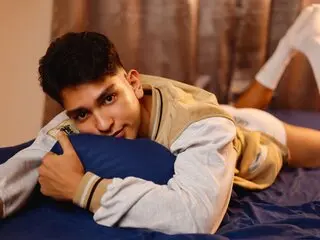 Watch XoanWalton’s Cam Show Live