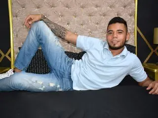 Watch YonyDurand’s Cam Show Live