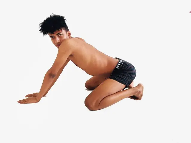 Watch ZackHefley’s Cam Show Live