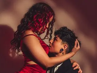 Watch ZuryAndElena’s Cam Show Live